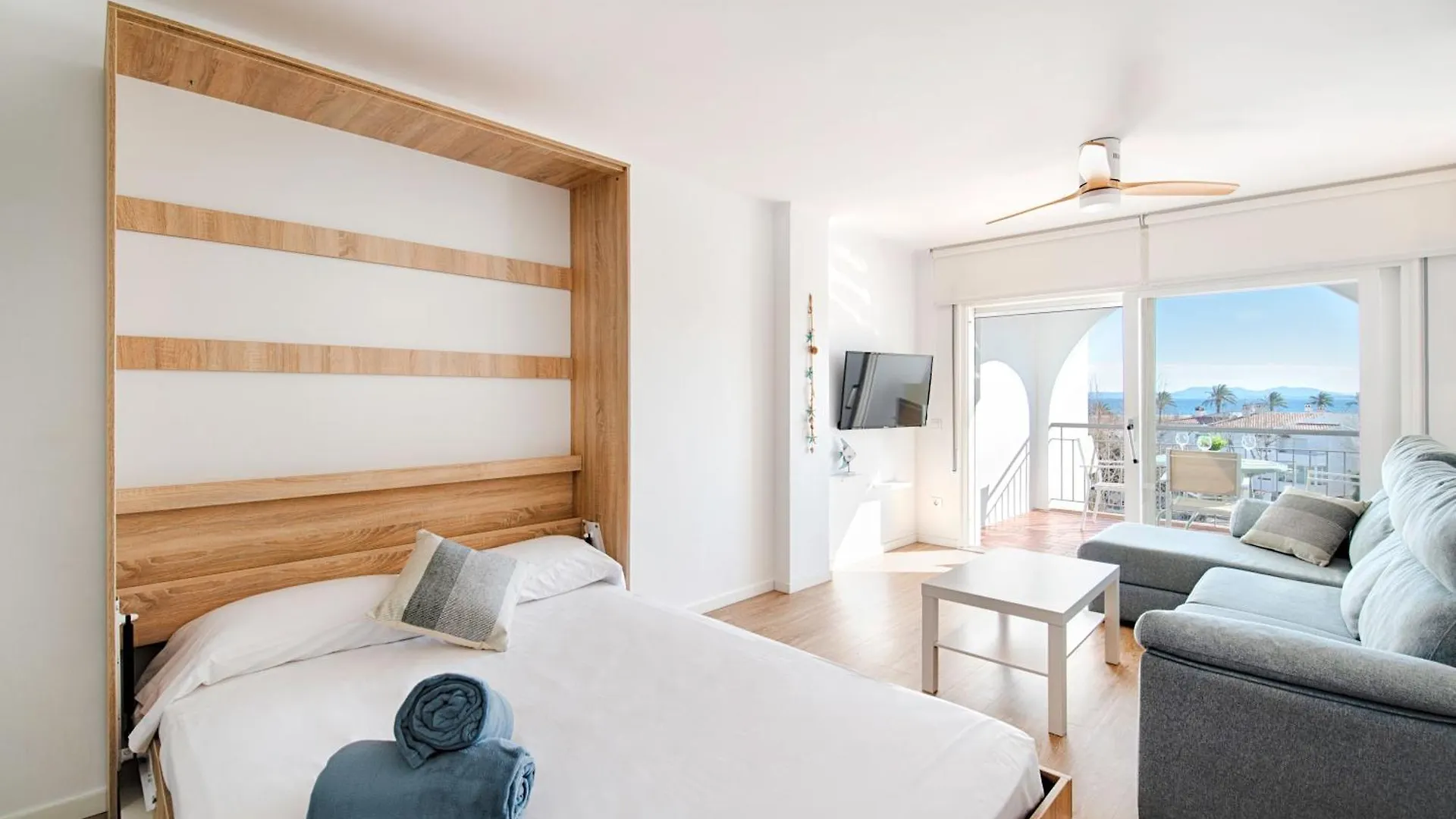 Estudio Moderno Con Terraza Y Vistas Al Mar Empuriabrava 0*,  Spanien